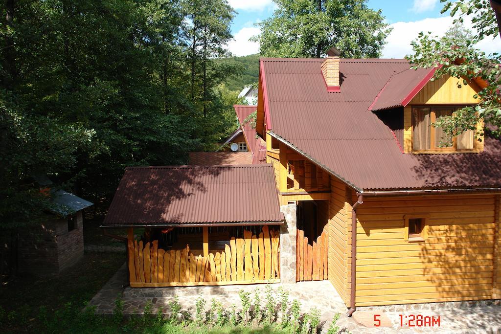 Hotel Bilochka Lisarnya Exterior foto