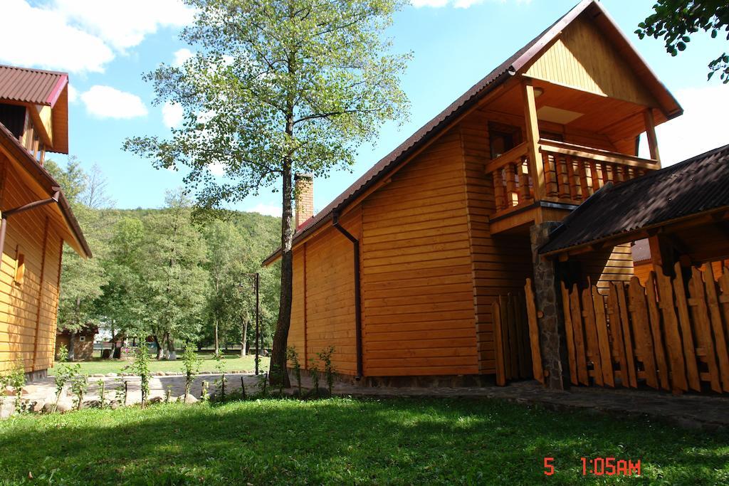 Hotel Bilochka Lisarnya Exterior foto